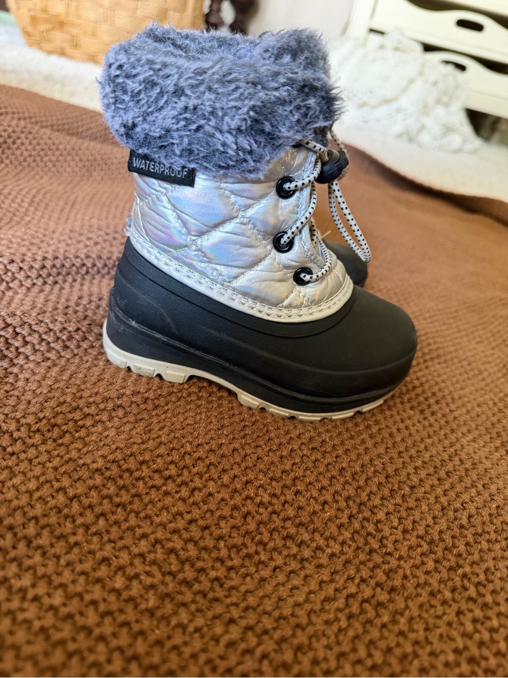 Ozark Trail Kids Silver Quilted Waterproof Snow Boots with Gray Fur Cuff